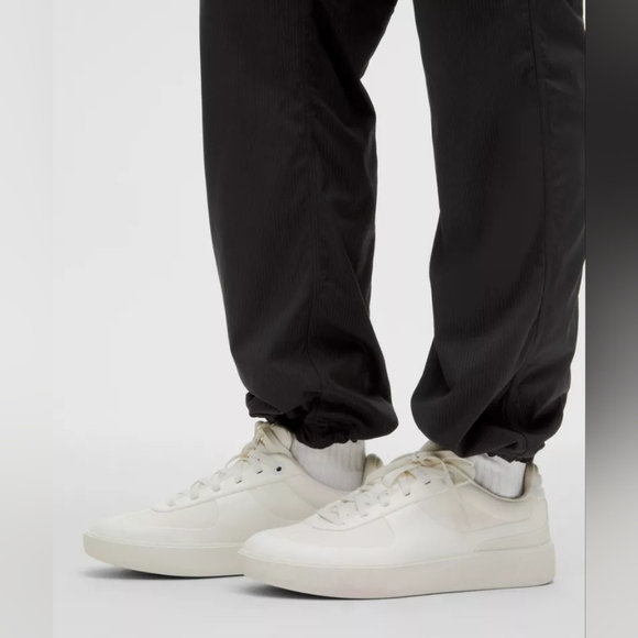 Lululemon Black Dance Studio Mid-Rise Pant Regular Size 8 - Picture 6 of 12